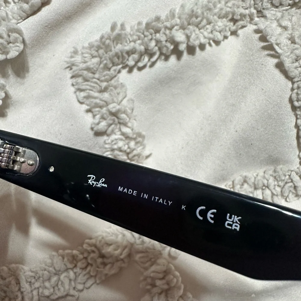 Ray-Ban Wayfarer Reverse RB R0502S - Picture 3 of 8